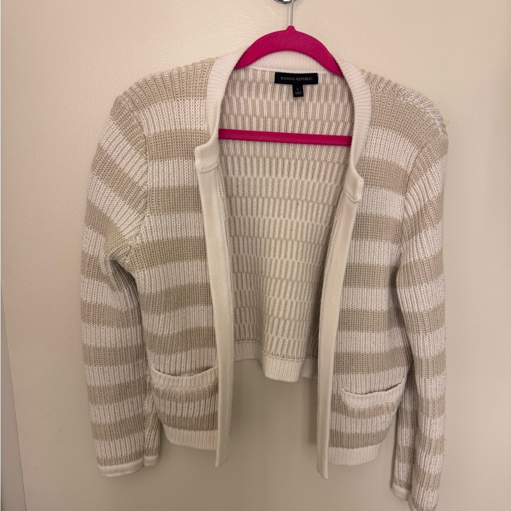 Banana Republic Women's Striped Sweater - Cream and Tan